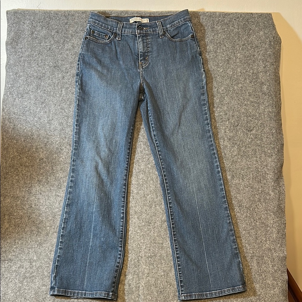 Levi’s 512 Boot Cut Women’s Blue Denim Jeans Perfectly Slimming Size 8P